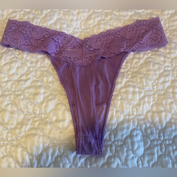 Frederick's of Hollywood Purple Lace Thong - Picture 2 of 5